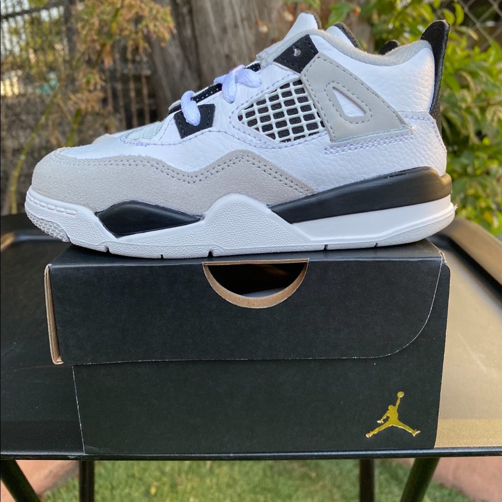 Air Jordan 4 “Military Black” Size 8c Toddler